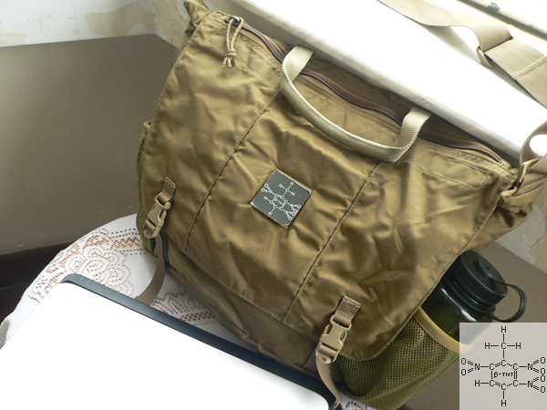 EAGLE COURIER BAG低调信使包