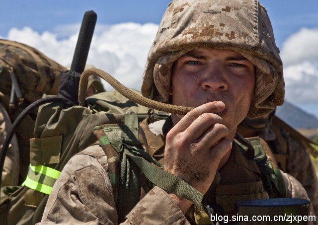 USMC <wbr>ILBE <wbr>GenII(Standard <wbr>Version)简析之水袋篇