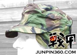 丛林风衣_丛林卡通图片