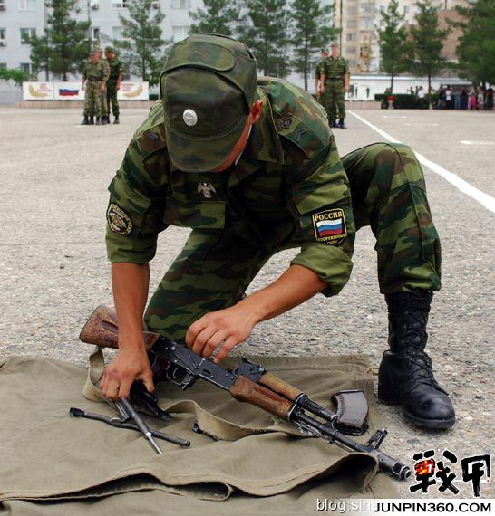 虎年虎冬天虎装——俄罗斯内务部队M95式冬装